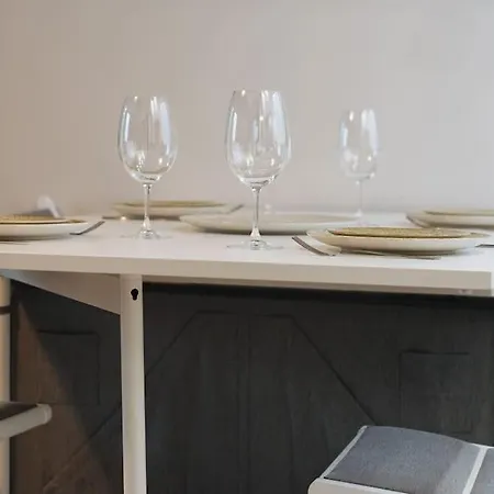Lejlighed Ad2b Apartment, 300m From Cathedral With 2br *