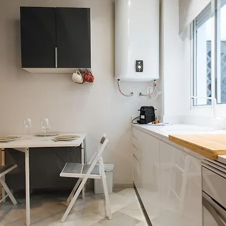 Lejlighed Ad2b Apartment, 300m From Cathedral With 2br Sevilla