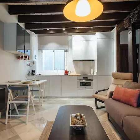 Ad2b Apartment, 300m From Cathedral With 2br Lejlighed