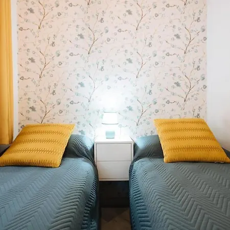 Lejlighed Ad2b Apartment, 300m From Cathedral With 2br *