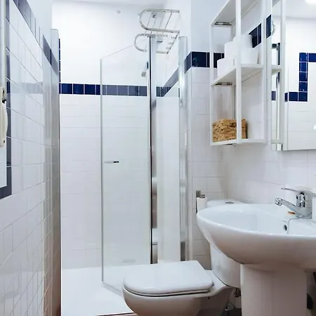 Lejlighed Ad2b Apartment, 300m From Cathedral With 2br Sevilla
