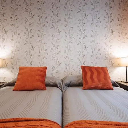 Ad2b Apartment, 300m From Cathedral With 2br Sevilla