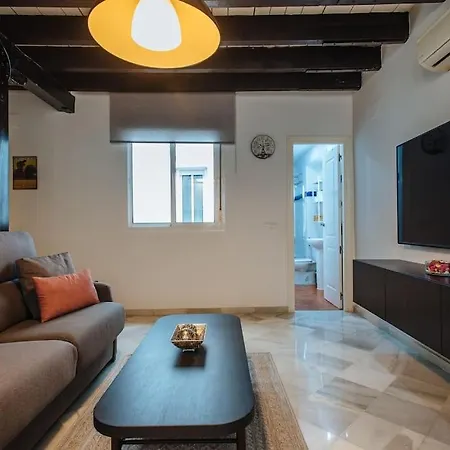Ad2b Apartment, 300m From Cathedral With 2br Lejlighed Sevilla